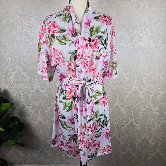 Show Me Your Mumu One Size Floral Robe with Matching Tie Belt Short Sleeve - Picture 1 of 11